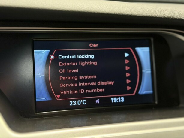 audi-a4-bensin-2009-big-15