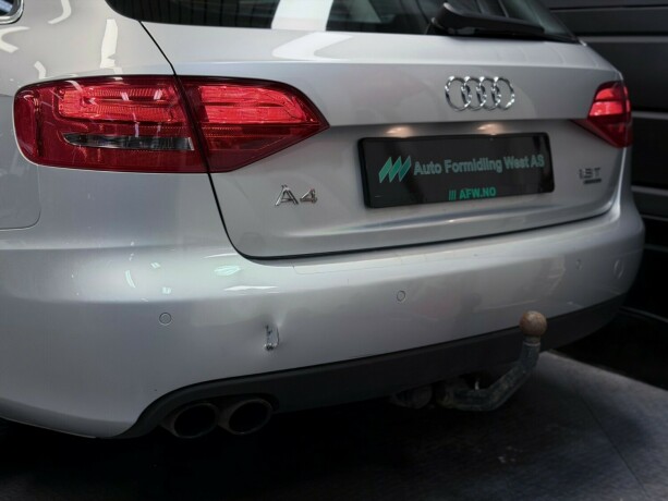 audi-a4-bensin-2009-big-4