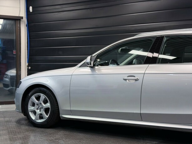 audi-a4-bensin-2009-big-5