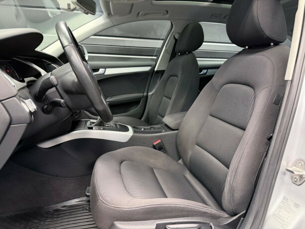 audi-a4-bensin-2009-big-22