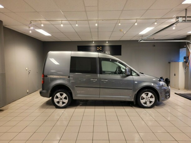 volkswagen-caddy-diesel-2012-big-2