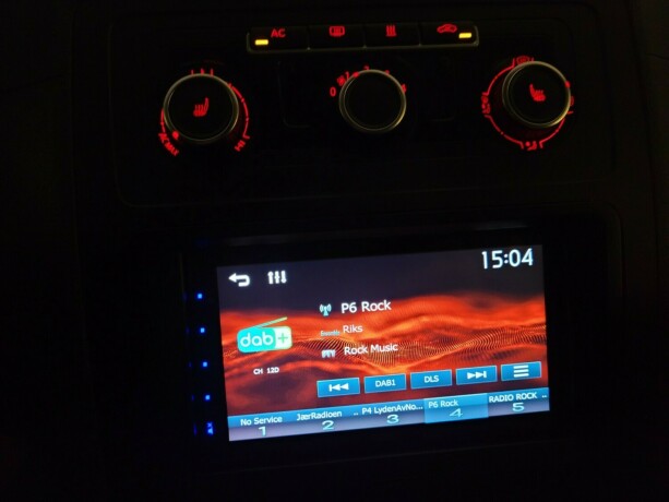 volkswagen-caddy-diesel-2012-big-26