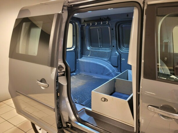 volkswagen-caddy-diesel-2012-big-18