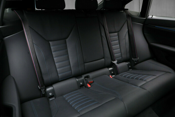 bmw-i4-m50-elektrisitet-2023-big-8