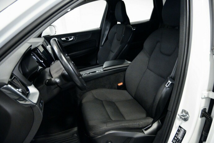 volvo-xc-60-diesel-2019-big-4