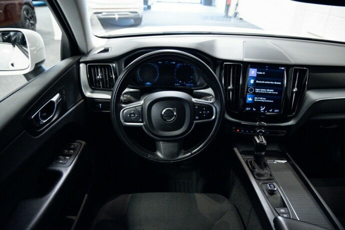 volvo-xc-60-diesel-2019-big-11