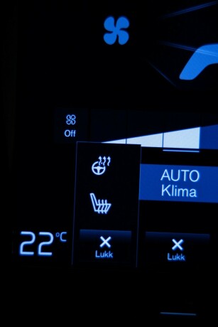 volvo-xc-60-diesel-2019-big-18