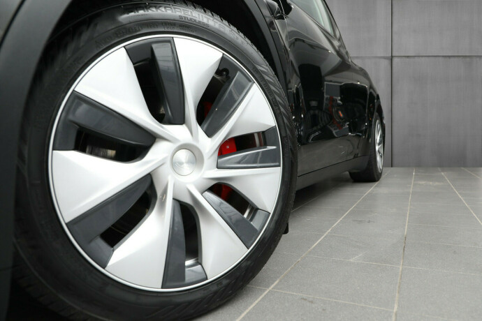 tesla-model-y-elektrisitet-2023-big-23