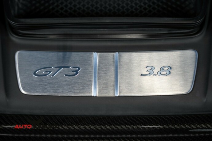 porsche-911-bensin-2015-big-26