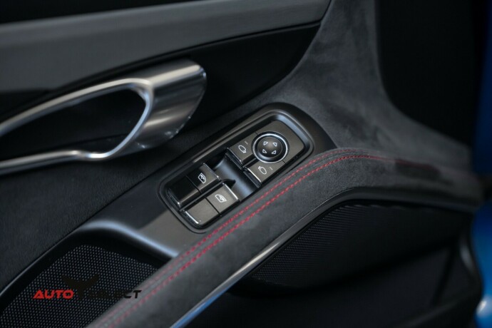 porsche-911-bensin-2015-big-37