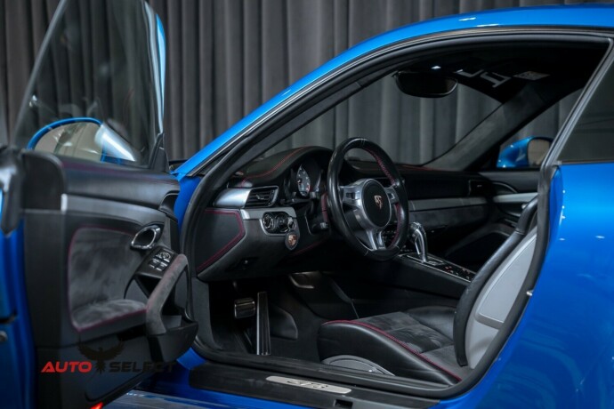 porsche-911-bensin-2015-big-36