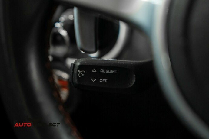 porsche-911-bensin-2015-big-48