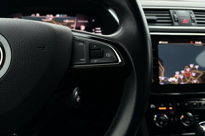 skoda-superb-diesel-2019-big-28