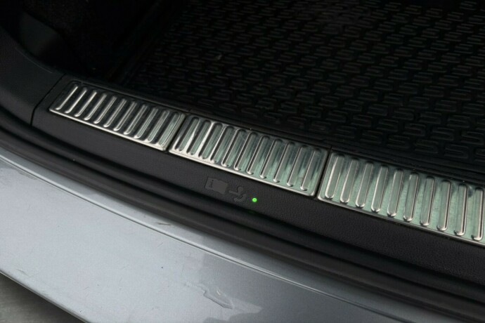 skoda-superb-diesel-2019-big-16