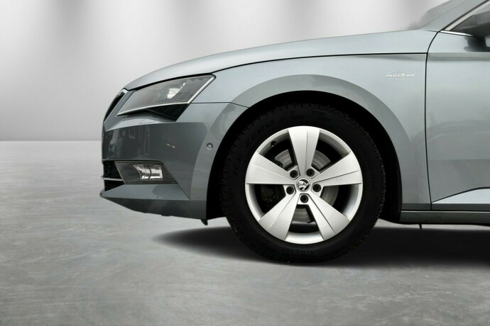 skoda-superb-diesel-2019-big-4