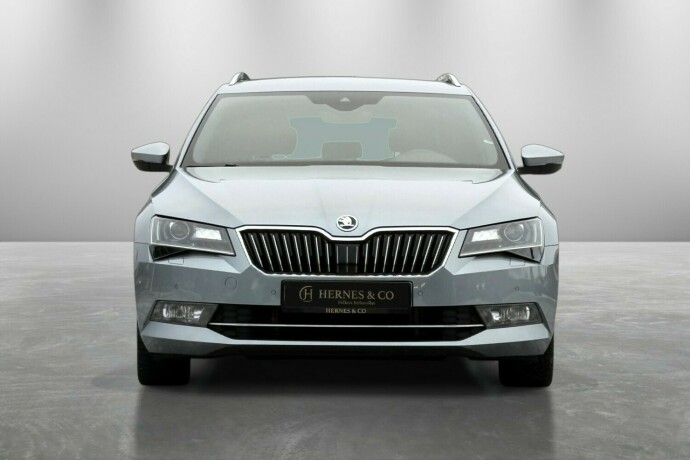 skoda-superb-diesel-2019-big-2