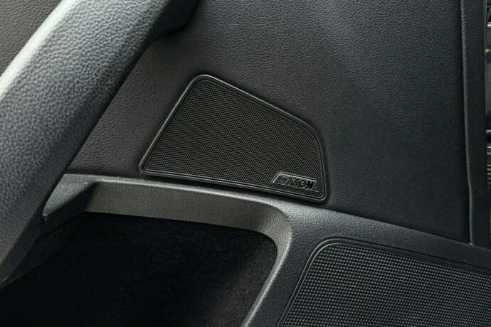 skoda-superb-diesel-2019-big-20