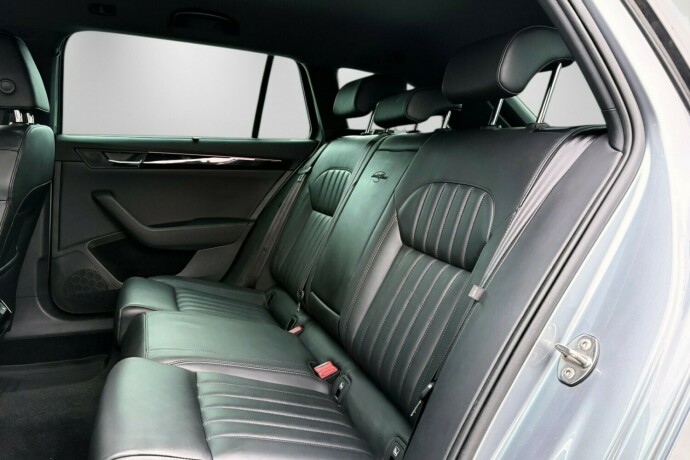skoda-superb-diesel-2019-big-21