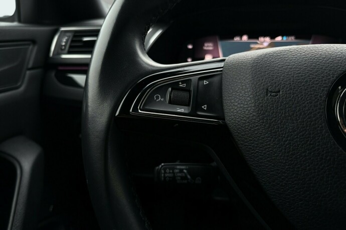 skoda-superb-diesel-2019-big-27