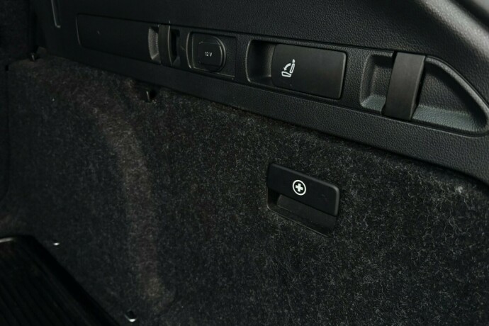 skoda-superb-diesel-2019-big-17