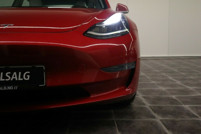 tesla-model-3-elektrisitet-2019-big-6