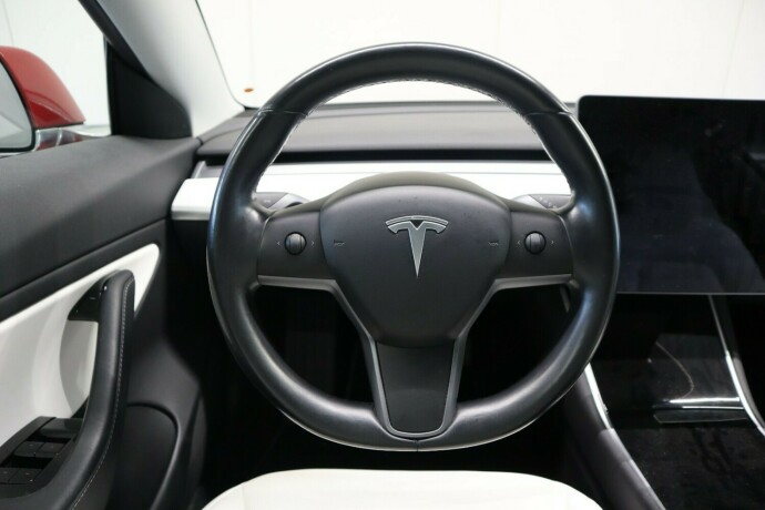 tesla-model-3-elektrisitet-2019-big-19