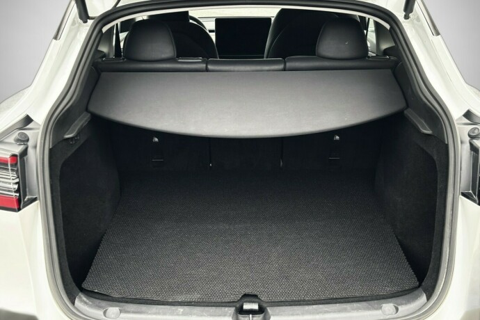 tesla-model-y-elektrisitet-2023-big-44