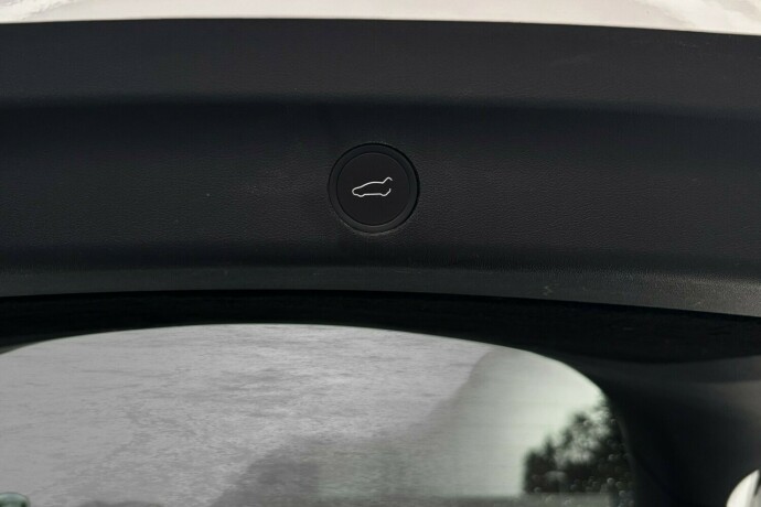 tesla-model-y-elektrisitet-2023-big-43