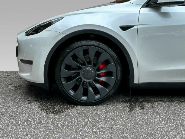 tesla-model-y-elektrisitet-2023-big-3