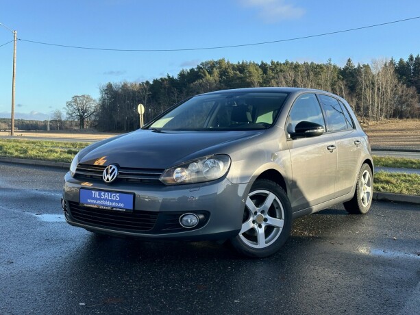 volkswagen-golf-bensin-2012-big-0