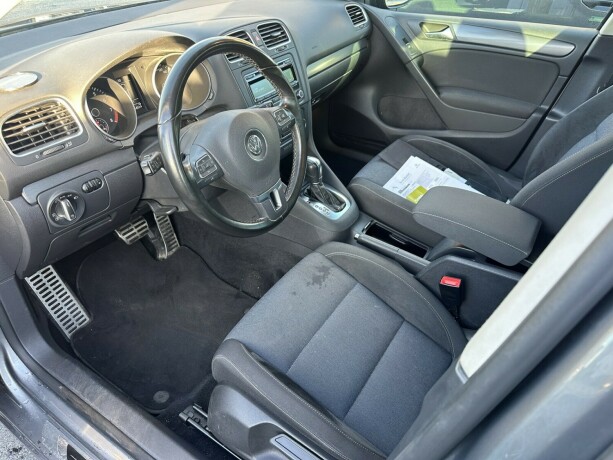 volkswagen-golf-bensin-2012-big-5