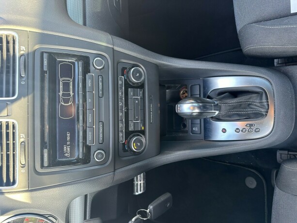 volkswagen-golf-bensin-2012-big-9