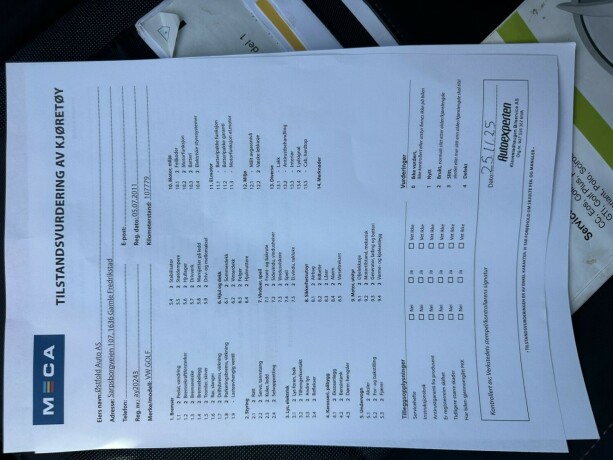 volkswagen-golf-bensin-2012-big-12