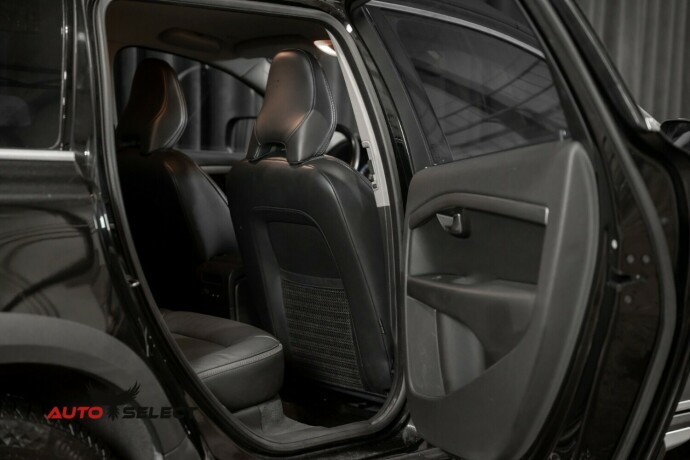 volvo-xc-70-diesel-2010-big-13