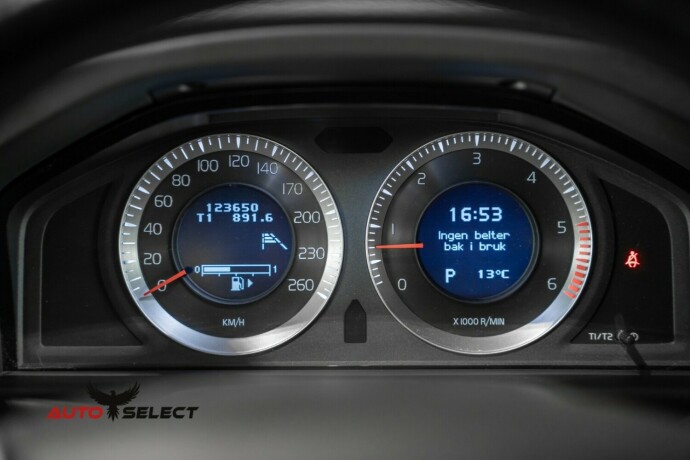 volvo-xc-70-diesel-2010-big-29