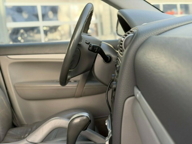 porsche-cayenne-bensin-2003-big-12