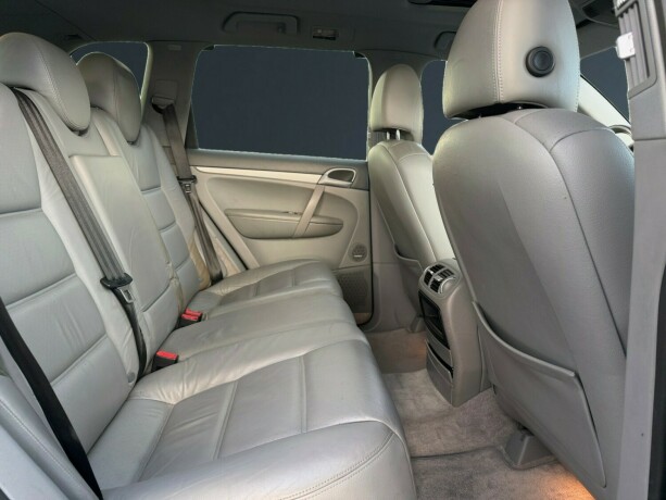 porsche-cayenne-bensin-2003-big-13