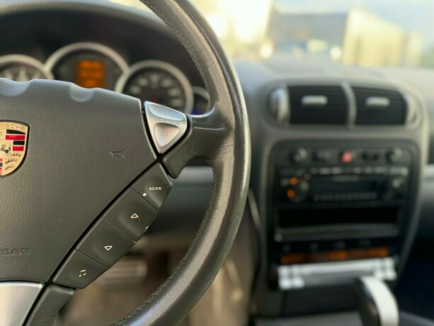 porsche-cayenne-bensin-2003-big-19
