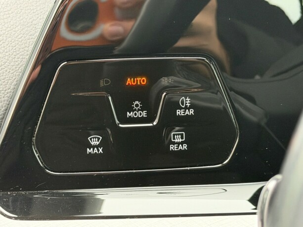 volkswagen-golf-elektrisitetbensin-2022-big-17