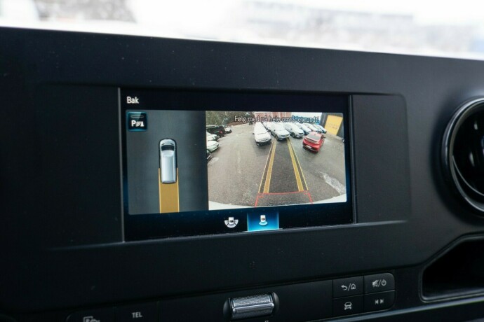 mercedes-benz-sprinter-diesel-2019-big-15