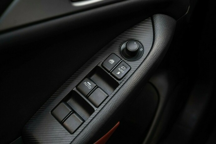 mazda-cx-3-bensin-2018-big-24