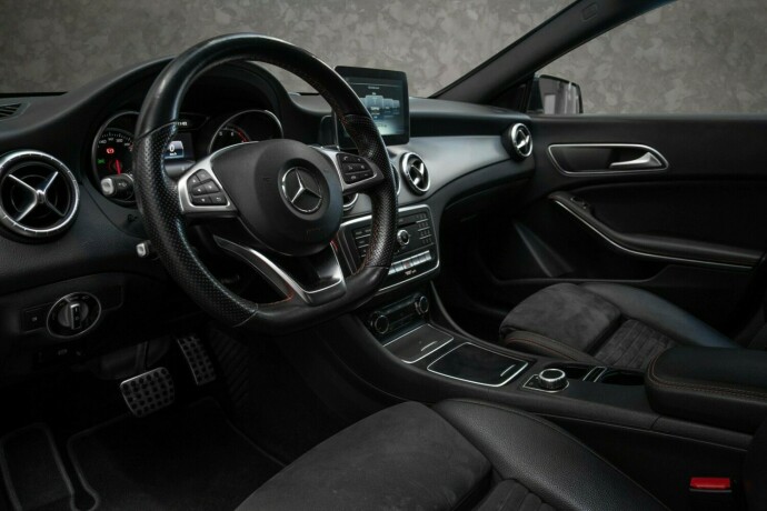 mercedes-benz-cla-bensin-2017-big-23