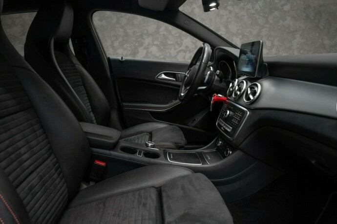 mercedes-benz-cla-bensin-2017-big-27