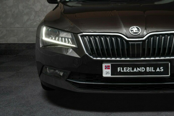 skoda-superb-diesel-2017-big-5