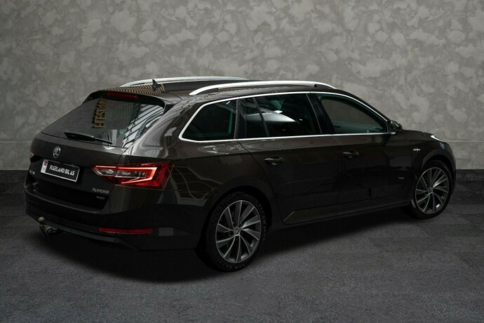 skoda-superb-diesel-2017-big-11