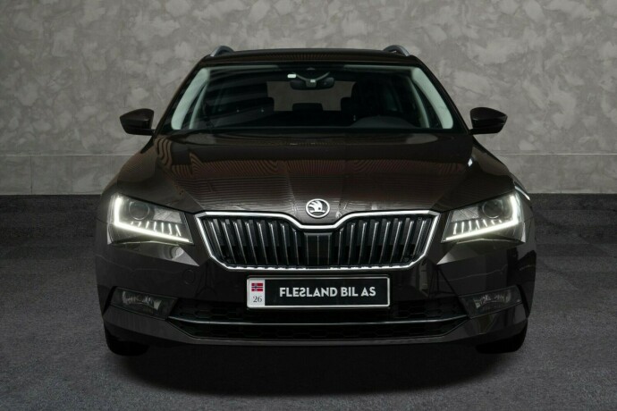 skoda-superb-diesel-2017-big-6
