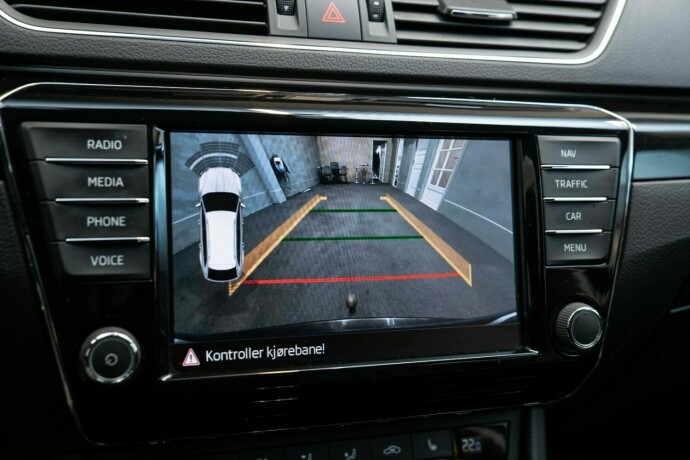 skoda-superb-diesel-2017-big-22