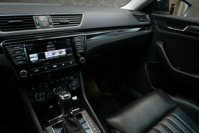 skoda-superb-diesel-2017-big-16