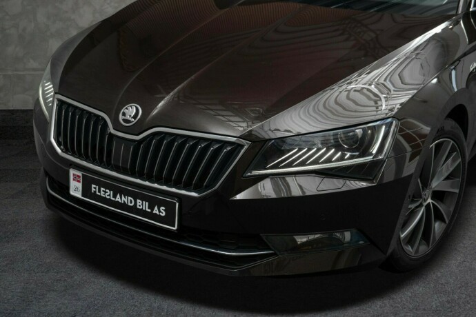 skoda-superb-diesel-2017-big-3