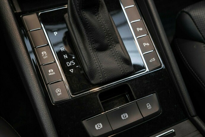 skoda-superb-diesel-2016-big-19